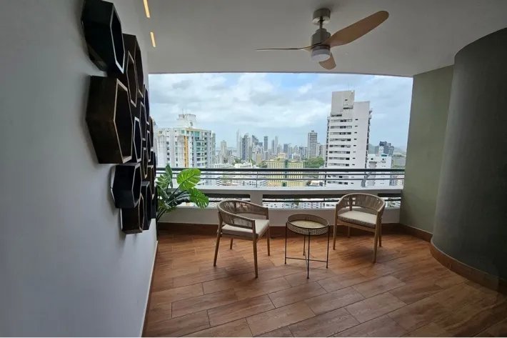 Apartment for sale in El Cangrejo, Panama