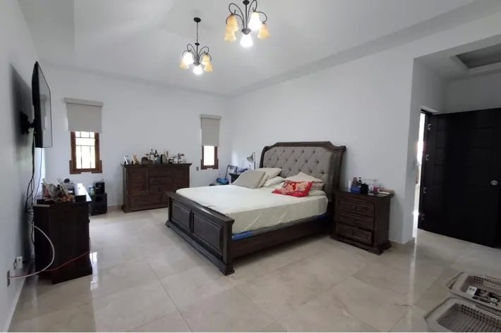 Se vende casa en Senderos de Caminos de Cruces, Ancón