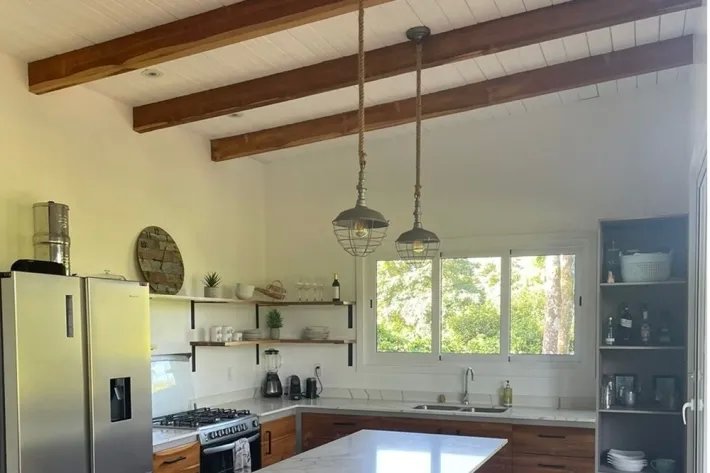 Casa amoblada en venta en Bocas del Toro