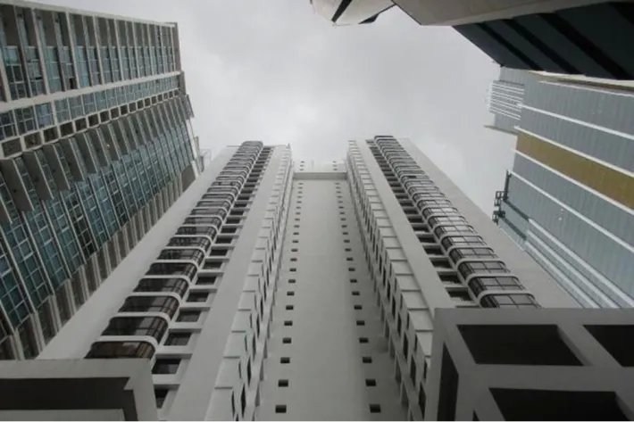 Alquiler de apartamento amoblado en Avenida Balboa, Panamá