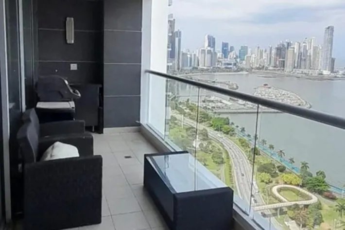 Apartment with ocean view for sale in Avenida Balboa, Panama