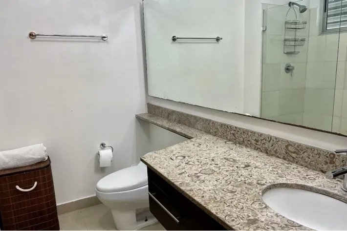 Apartamento en Venta en PH Pijao, Costa del Este. Amoblado Moderno