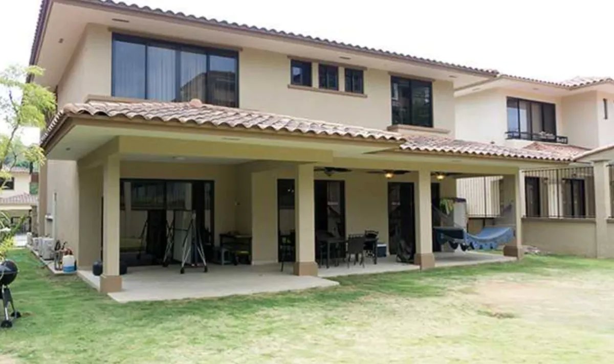 Venta de Residencia en Clayton
