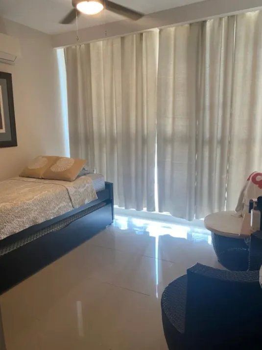 Alquiler de Apartamento Amoblado en Obarrio