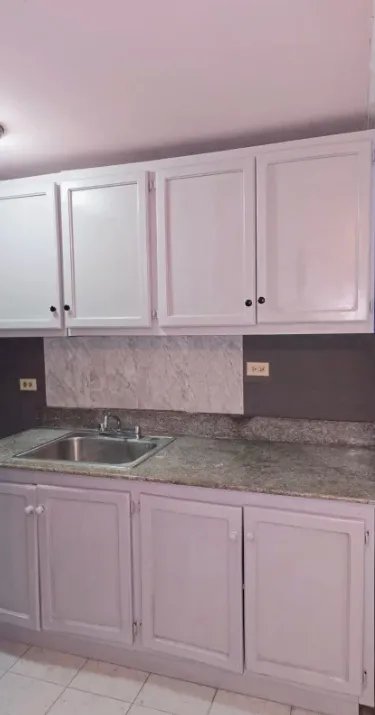 Alquiler de Apartamento Amoblado en Parque Lefevre