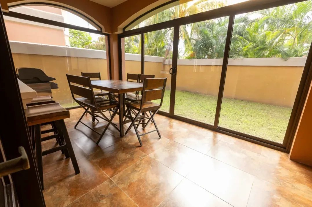 Venta de Residencia en Costa Sur