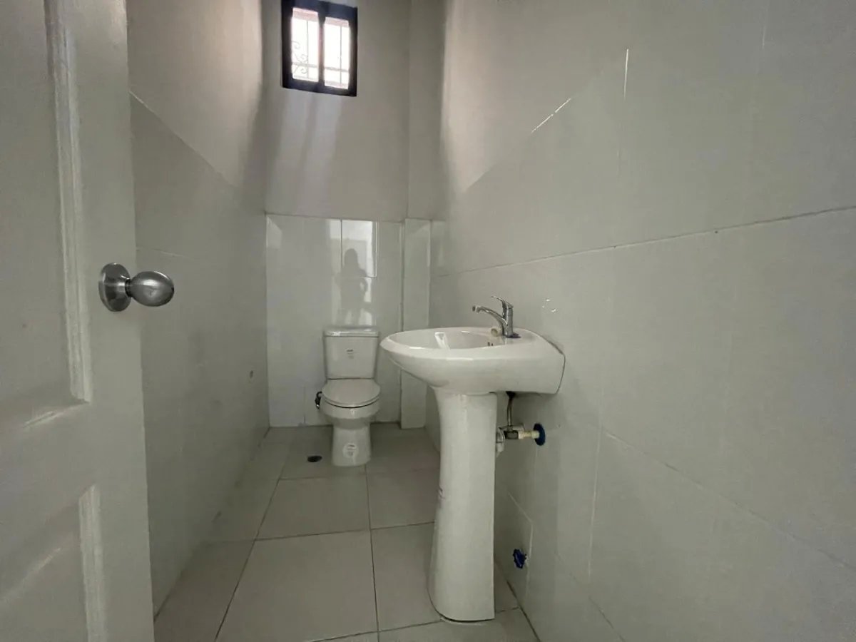 Venta de Plaza Comercial en Parque Lefevre
