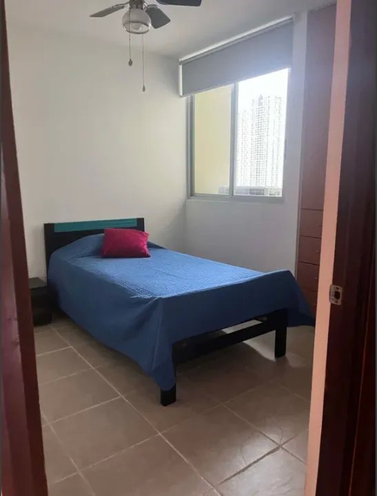 Alquiler de Apartamento Amoblado en Costa Del Este