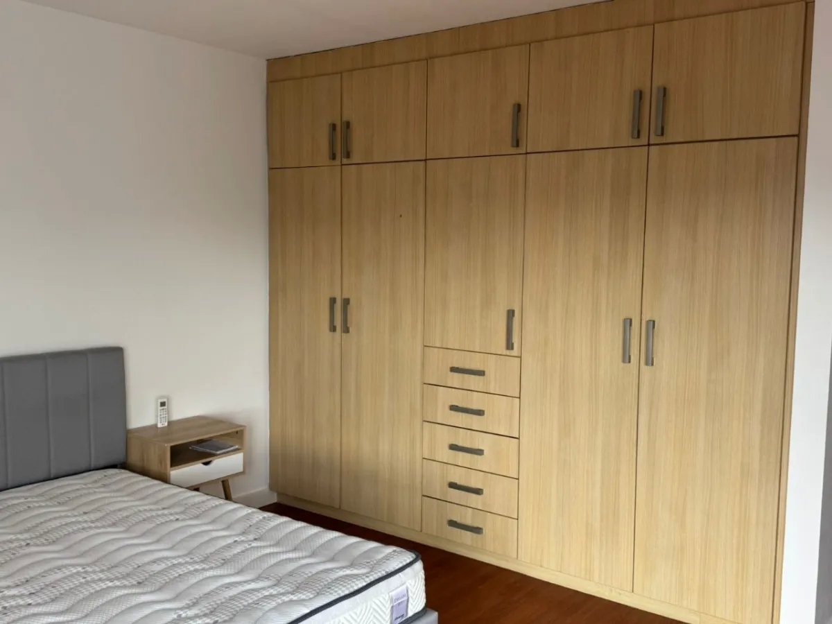 Apartamento amoblado con vista al mar, Avenida Balboa