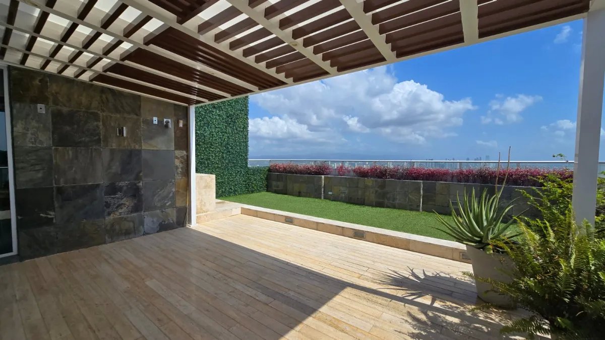 Apartment For Sale in Punta Pacífica