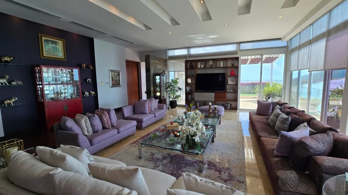 Apartment For Sale in Punta Pacífica
