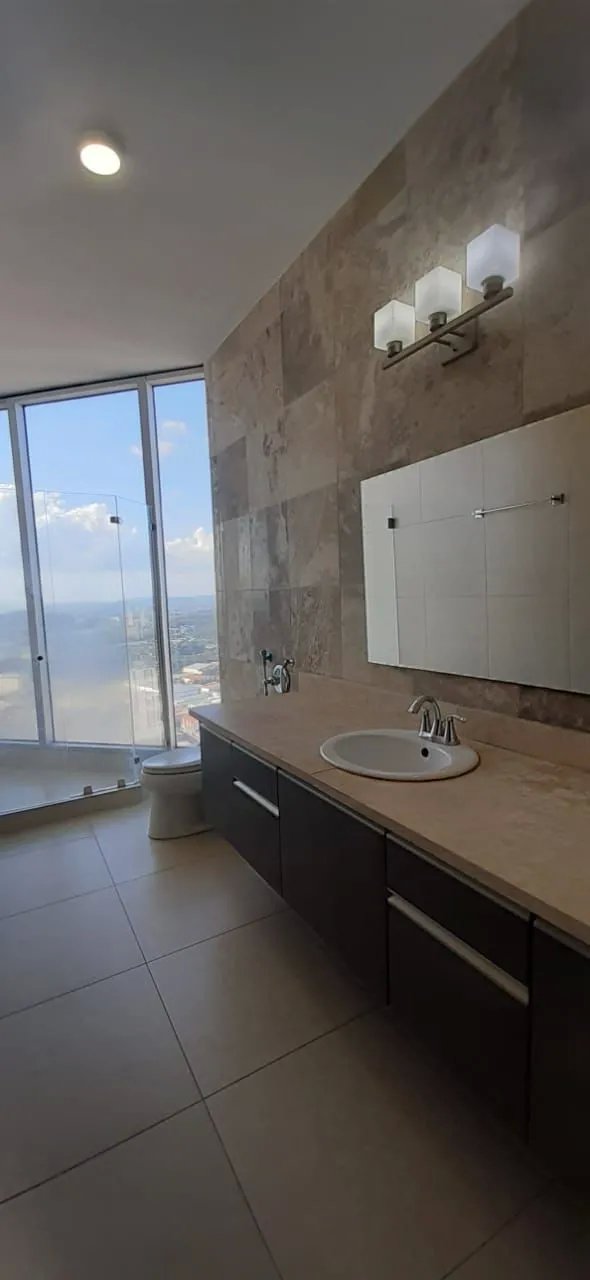 Alquiler de Apartamento en Avenida Balboa