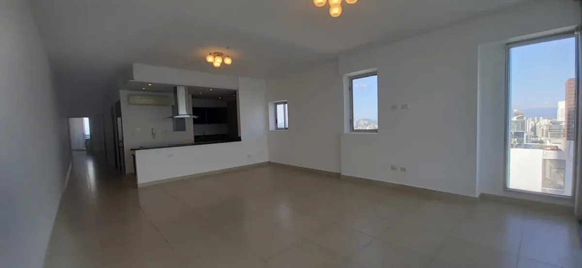 Alquiler de Apartamento en Avenida Balboa