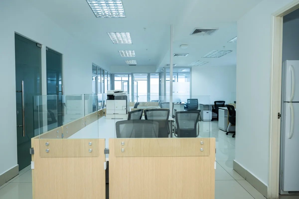 Office For Rent in Avenida Balboa