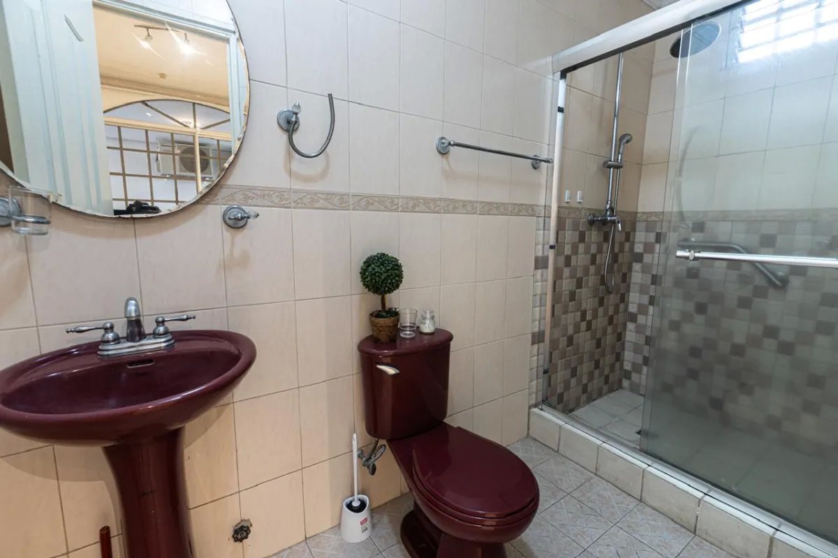 Venta de residencia en Río Abajo