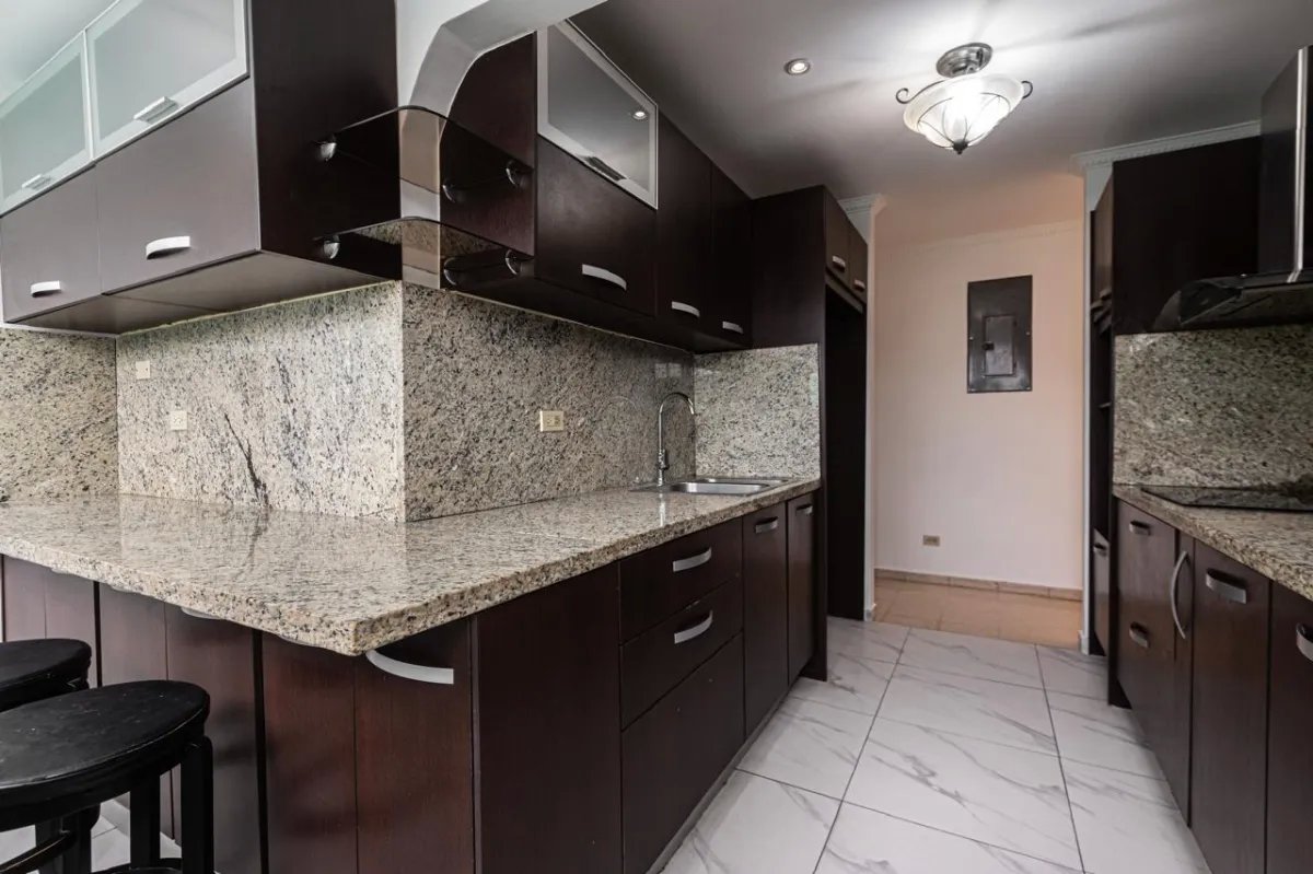 Venta de residencia en Río Abajo