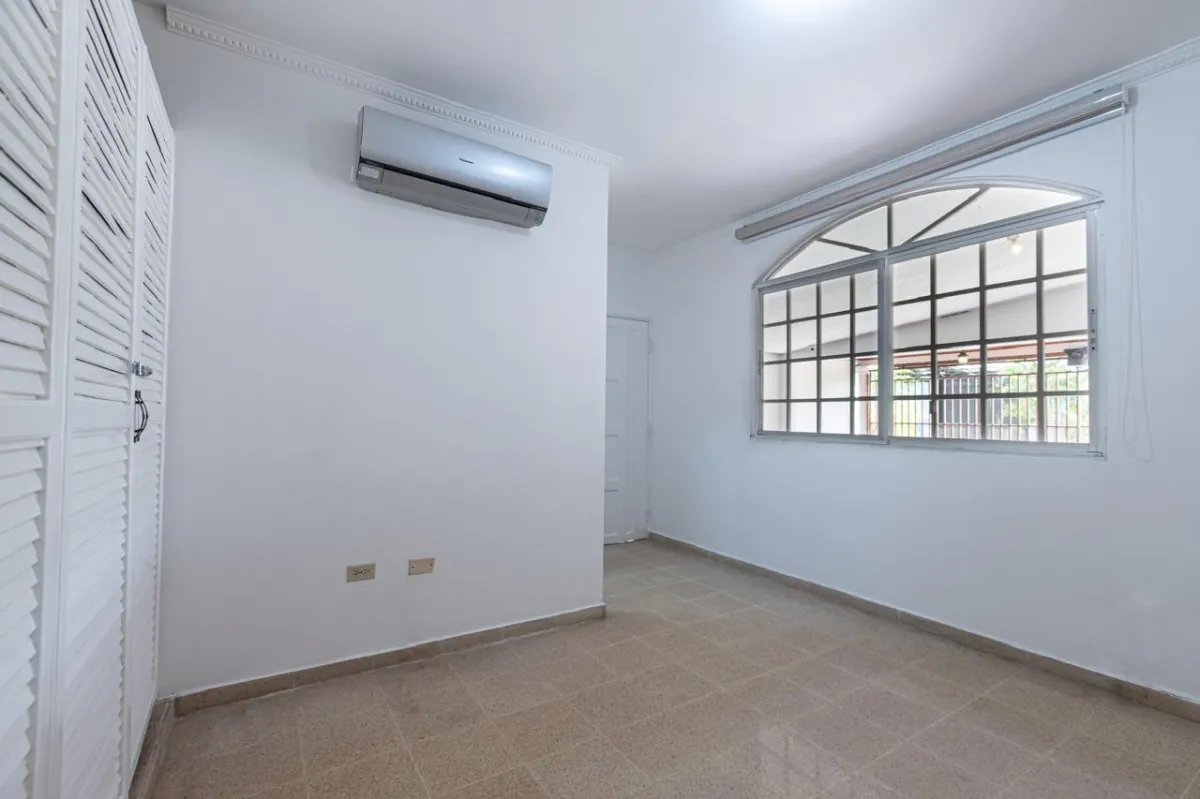 Venta de residencia en Río Abajo