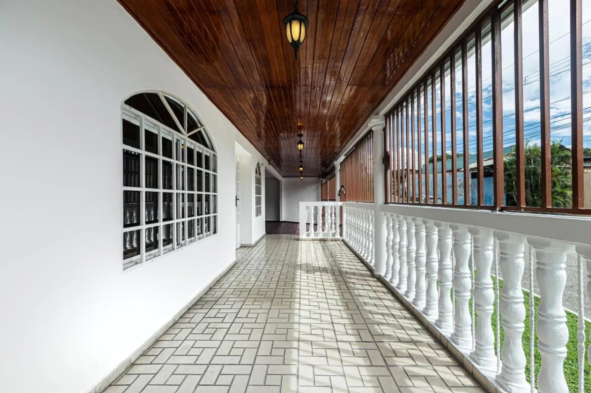 Venta de residencia en Río Abajo