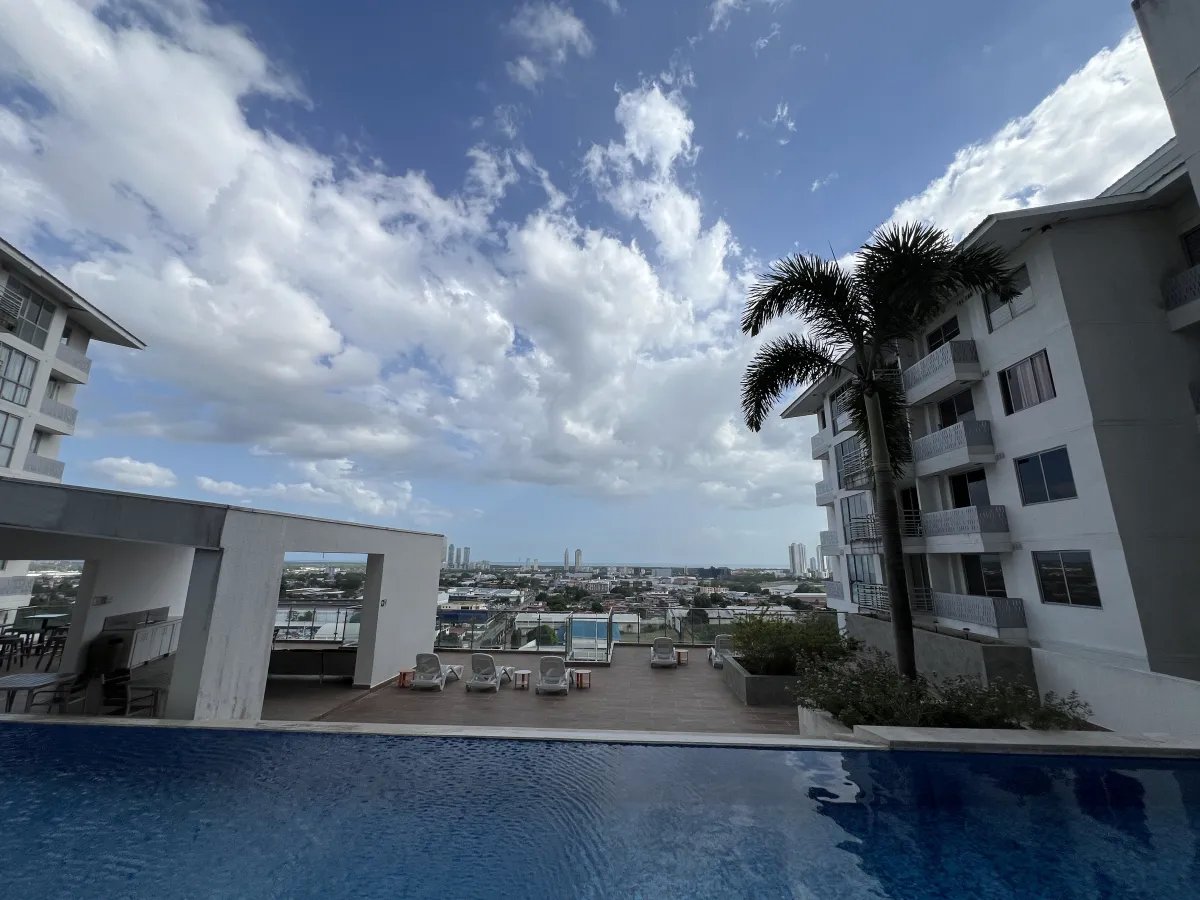 Venta de apartamento PH Altaterra Torre 500, El Crisol