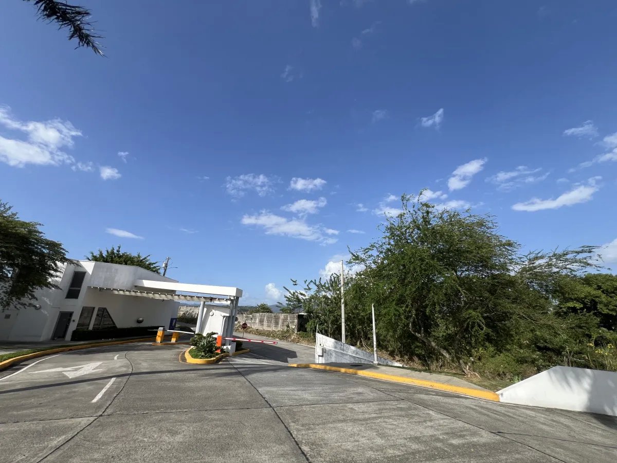 Venta de apartamento PH Altaterra Torre 500, El Crisol