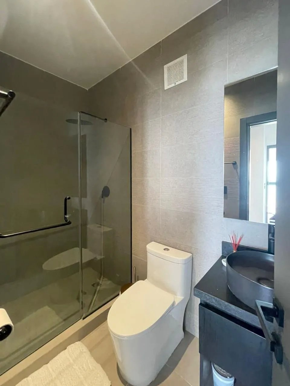 Apartment For Rent in Coco del Mar