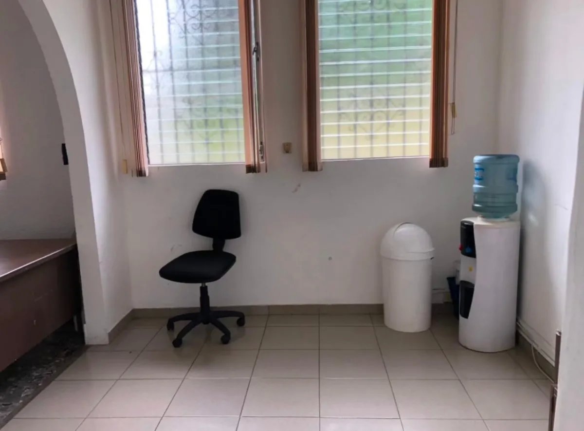 Alquiler de oficina en Perejil, Calidonia