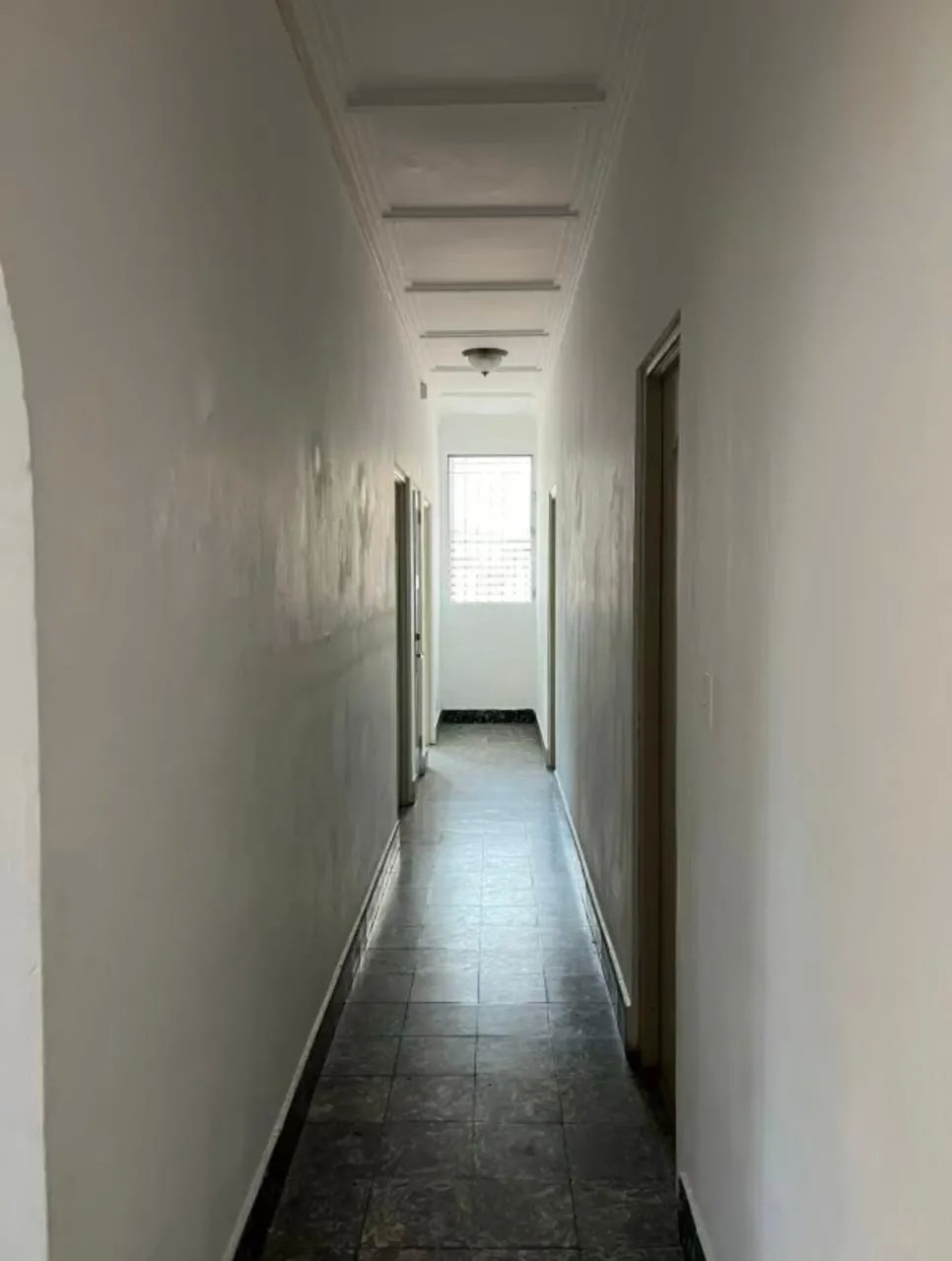 Alquiler de oficina en Perejil, Calidonia