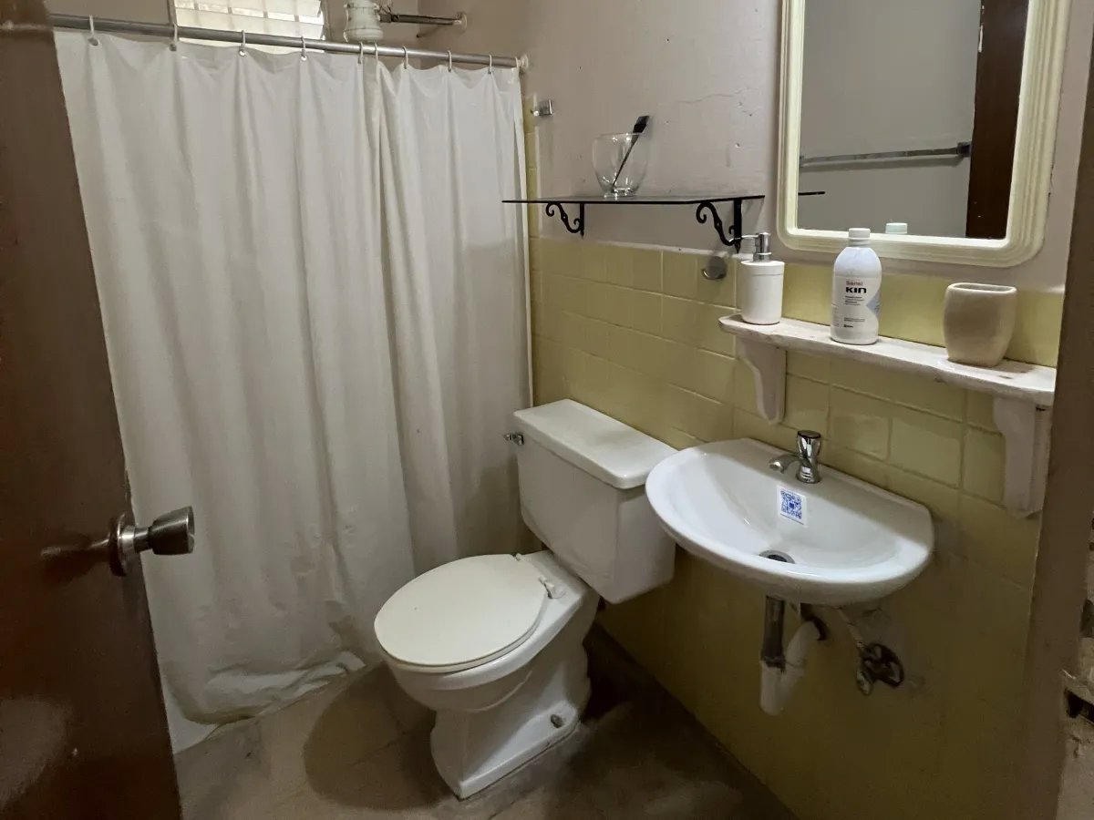 Venta de Casa en Urbanización Residencial Cerro Viento, San Miguelito