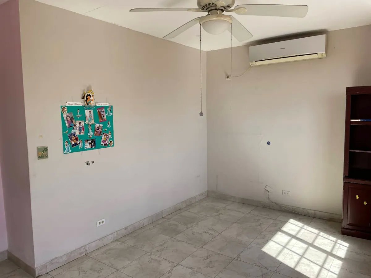 Se vende casa en Residencial El Doral, Altos del Bosque