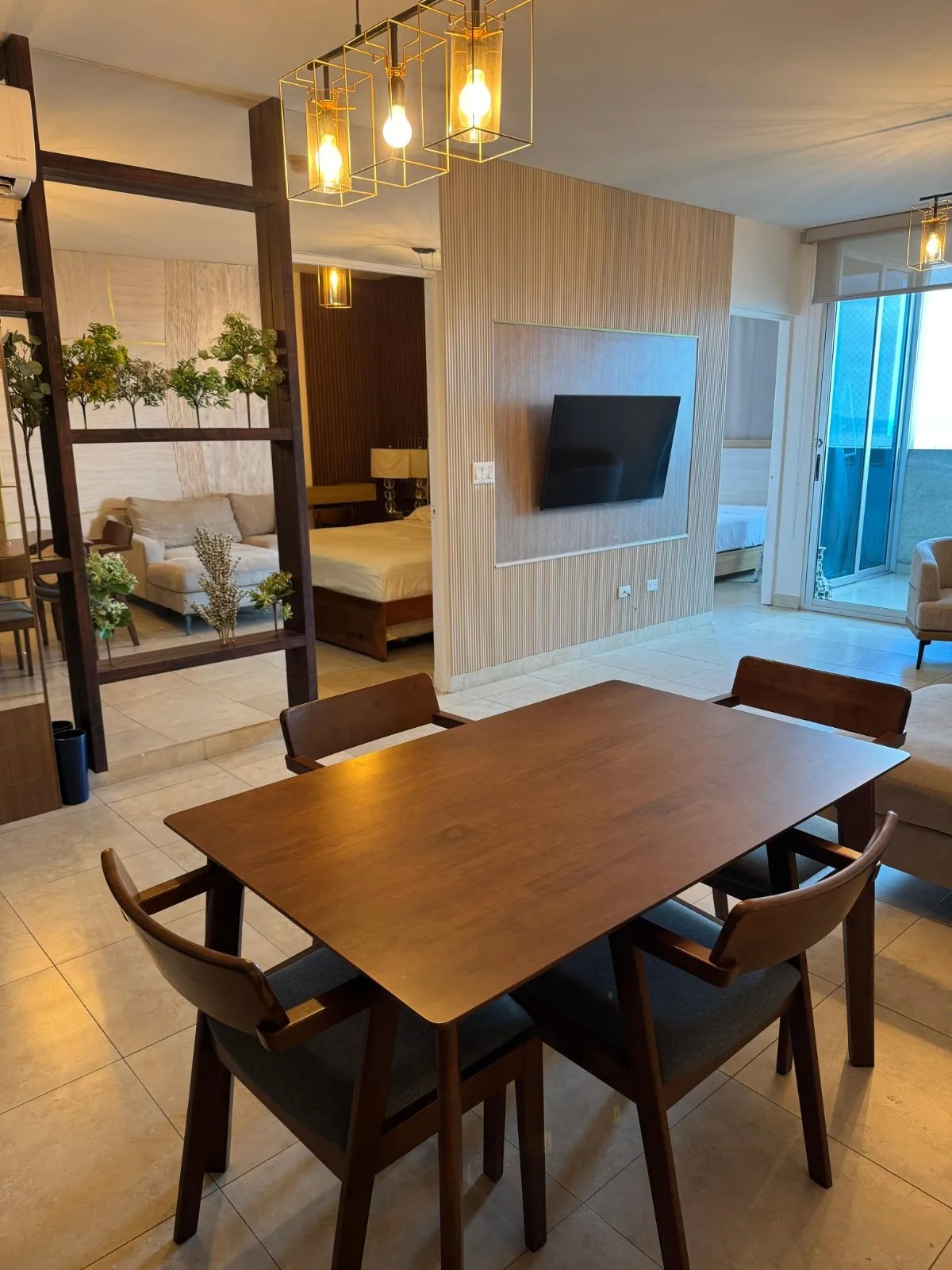 Apartment For Rent in Avenida Balboa