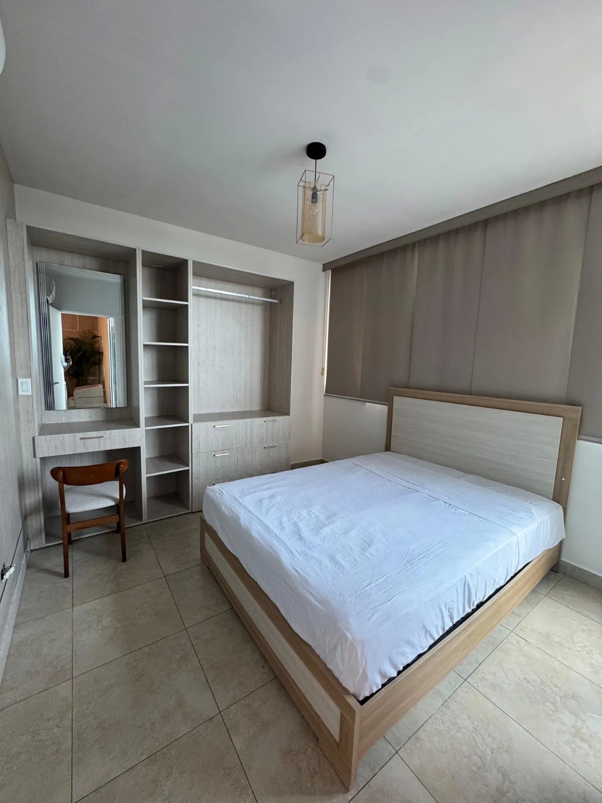 Apartment For Rent in Avenida Balboa