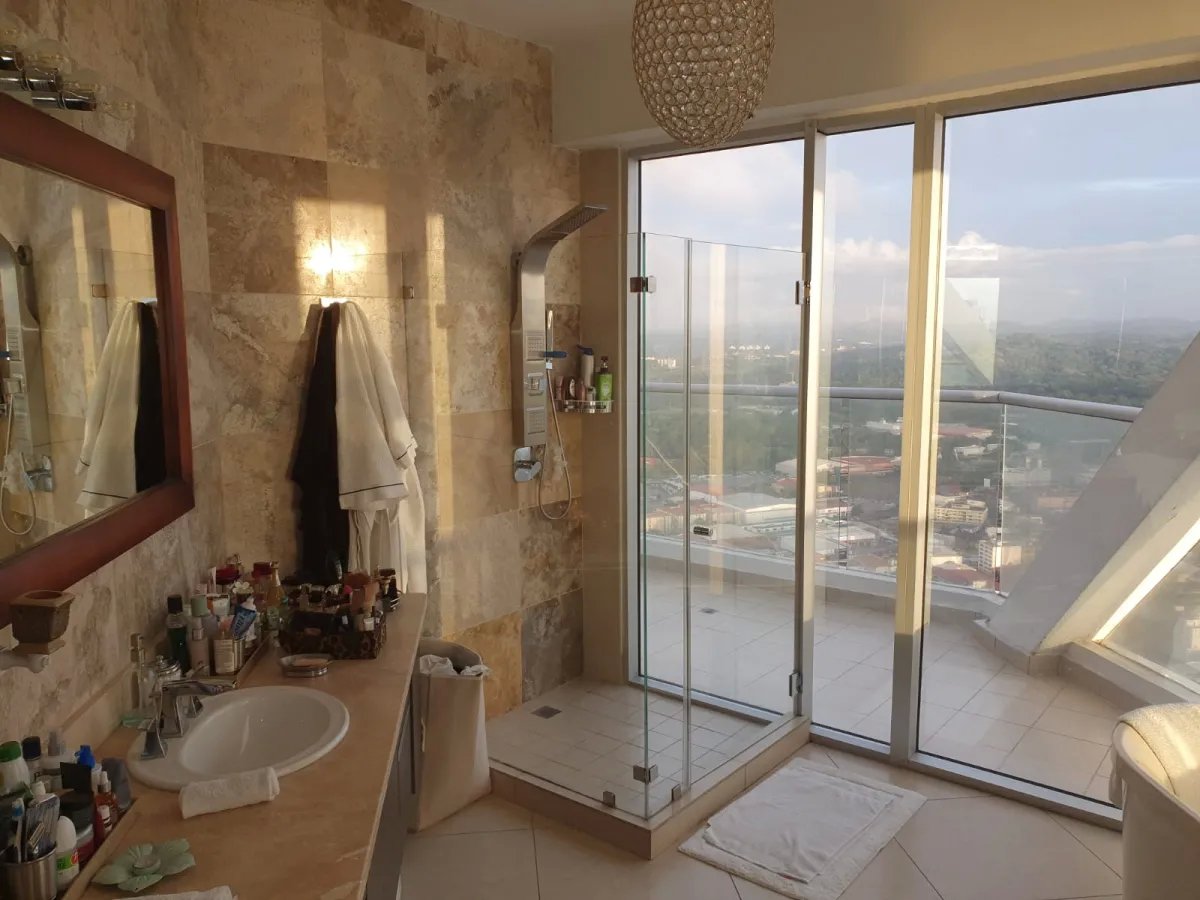 Alquiler de apartamento en Avenida Balboa, Panamá