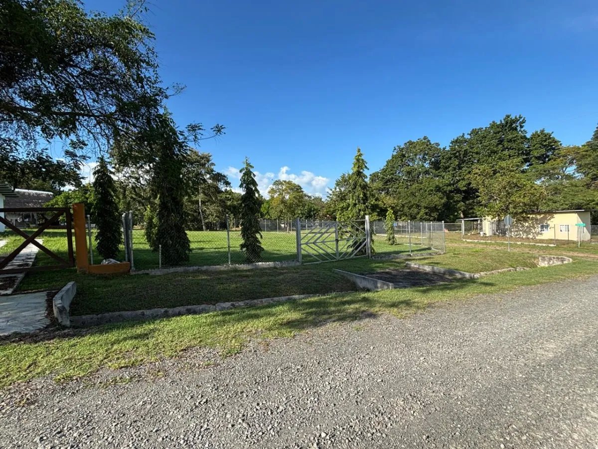 Se vende lote en Hacienda La Florenciana, Las Uvas, San Carlos