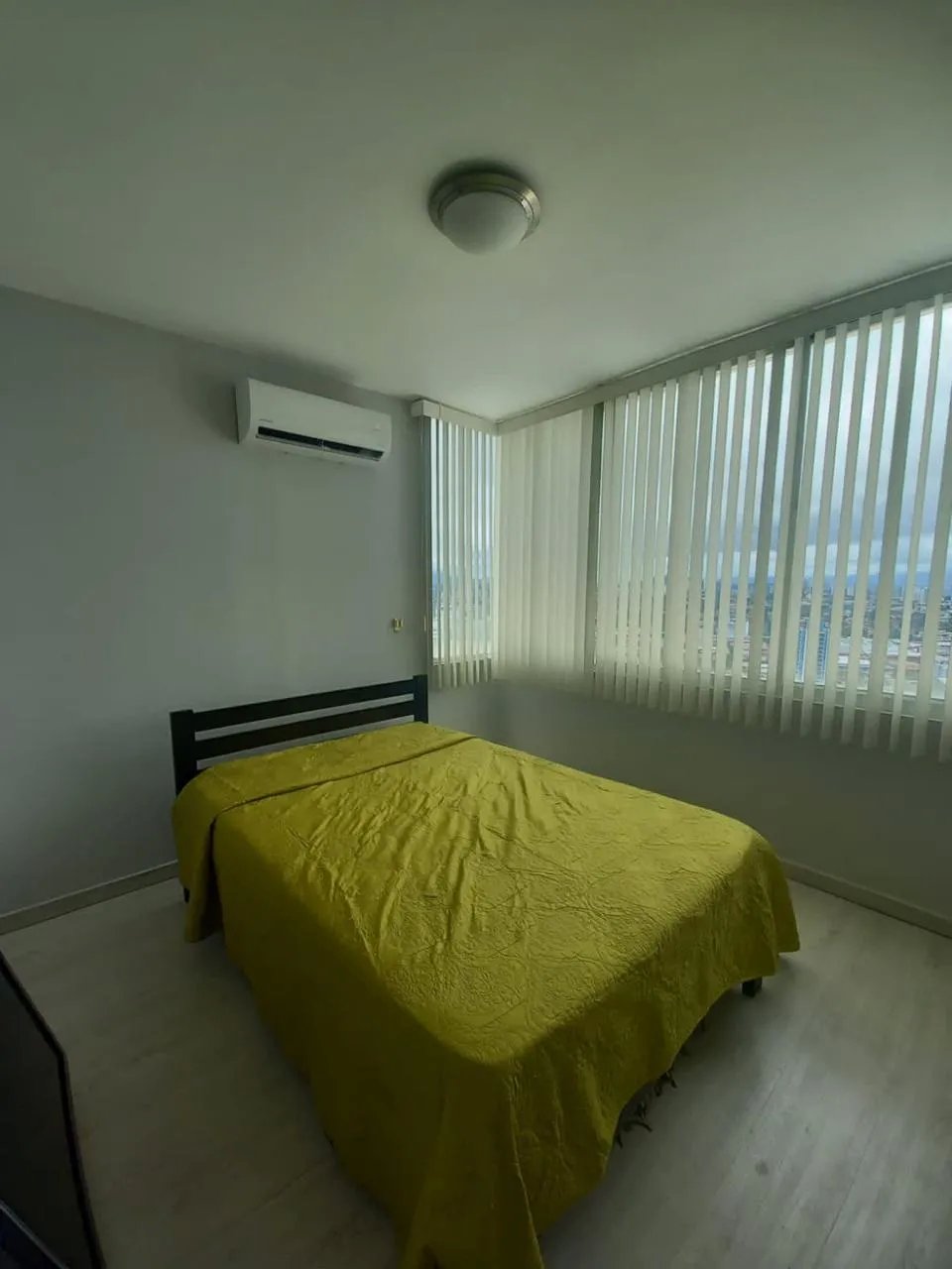 Apartment For Sale in El Paical