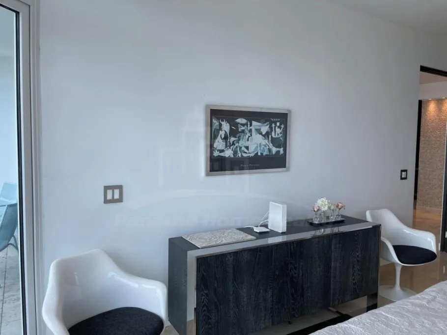 Apartamento en alquiler en Avenida Balboa