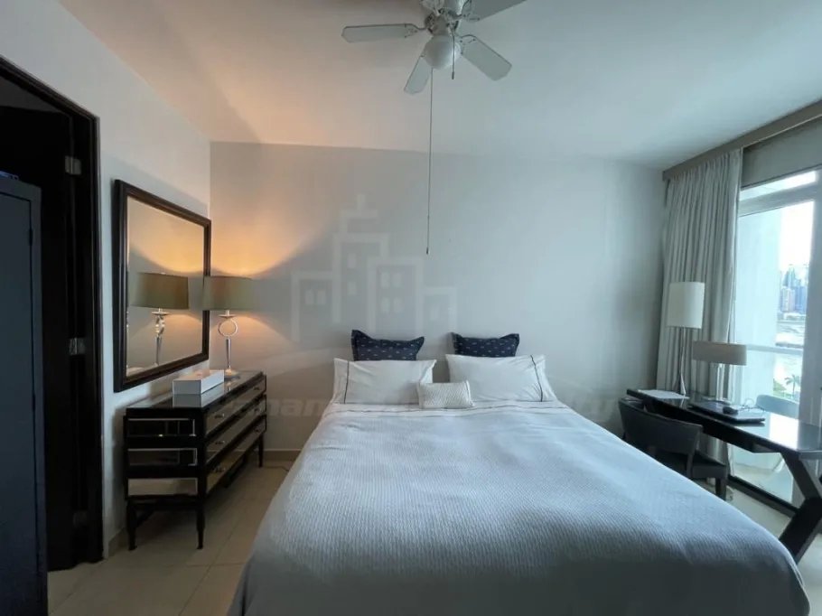 Apartamento en alquiler en Avenida Balboa