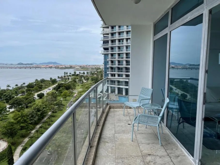 Apartamento en alquiler en Avenida Balboa