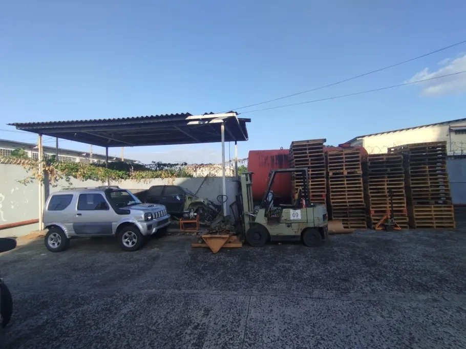 Se vende bodega en El Crisol, José Domingo Espinar