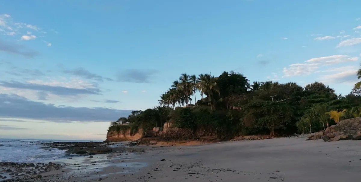 Apartment For Sale in Playa Corona