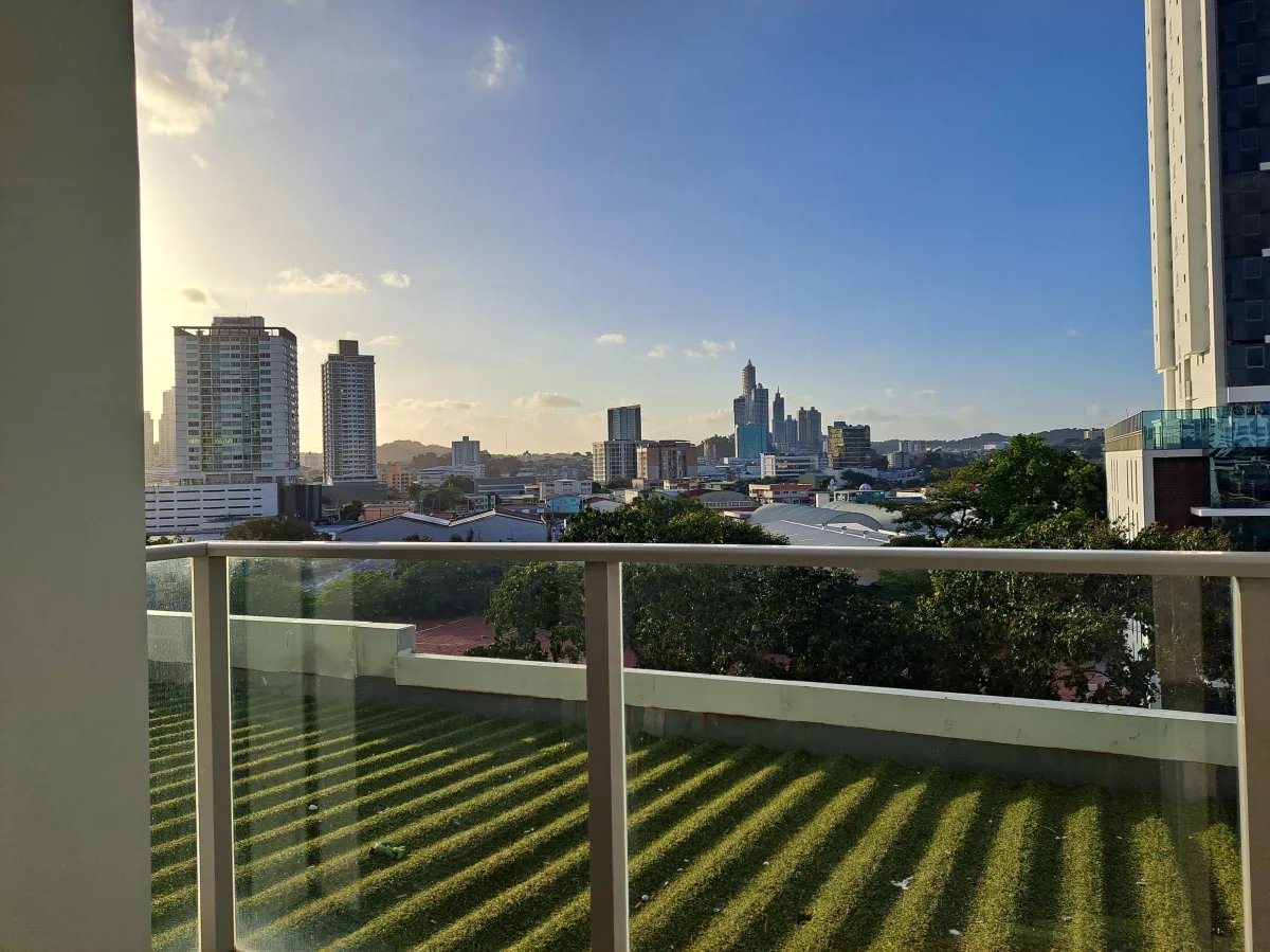 Apartment For Sale in Carrasquilla