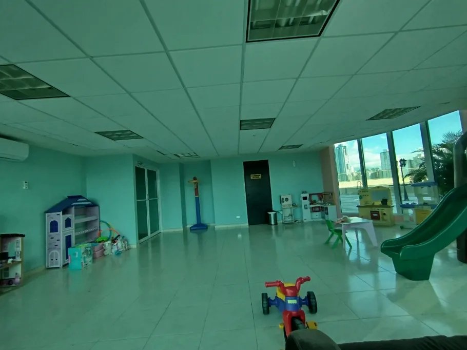 Apartamento en venta cerca de Parque Omar, Panamá