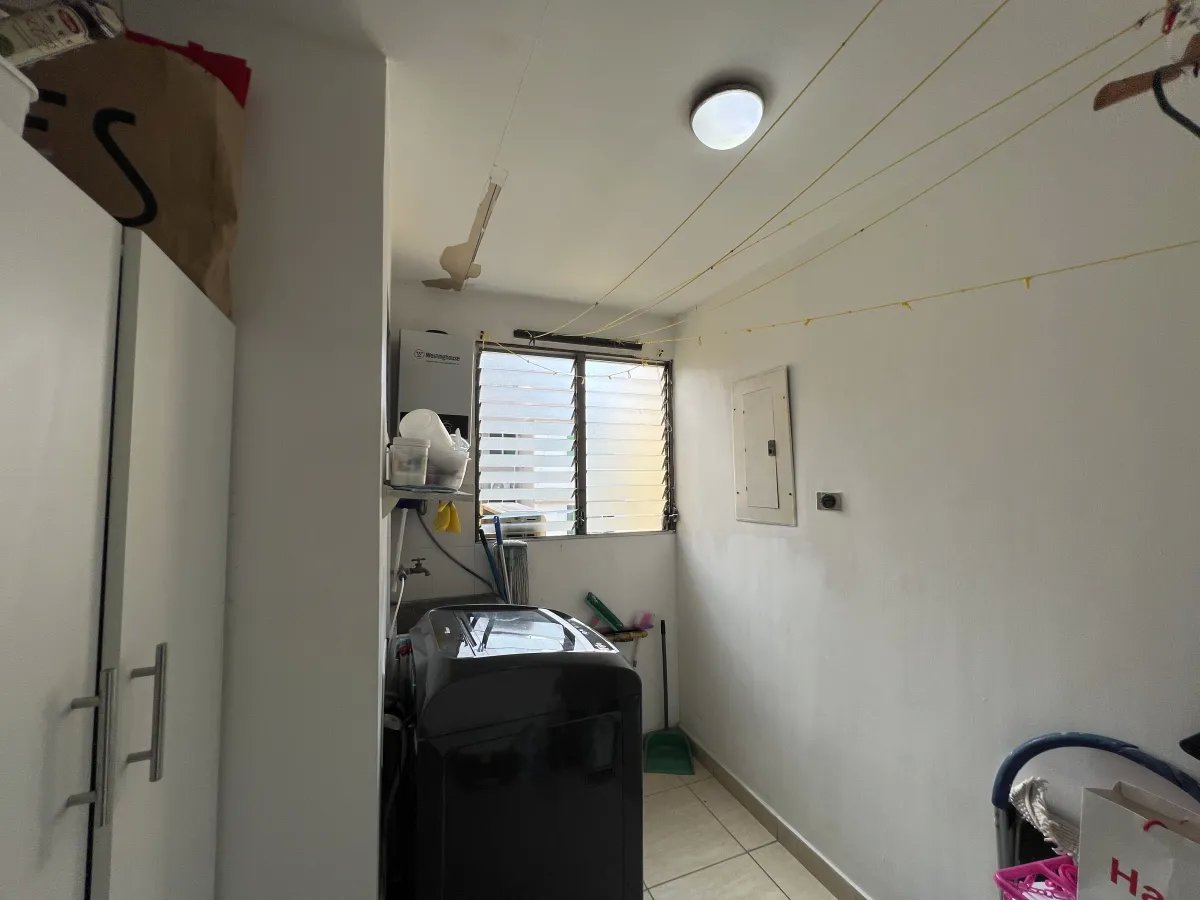 Apartment For Sale in Parque Lefevre