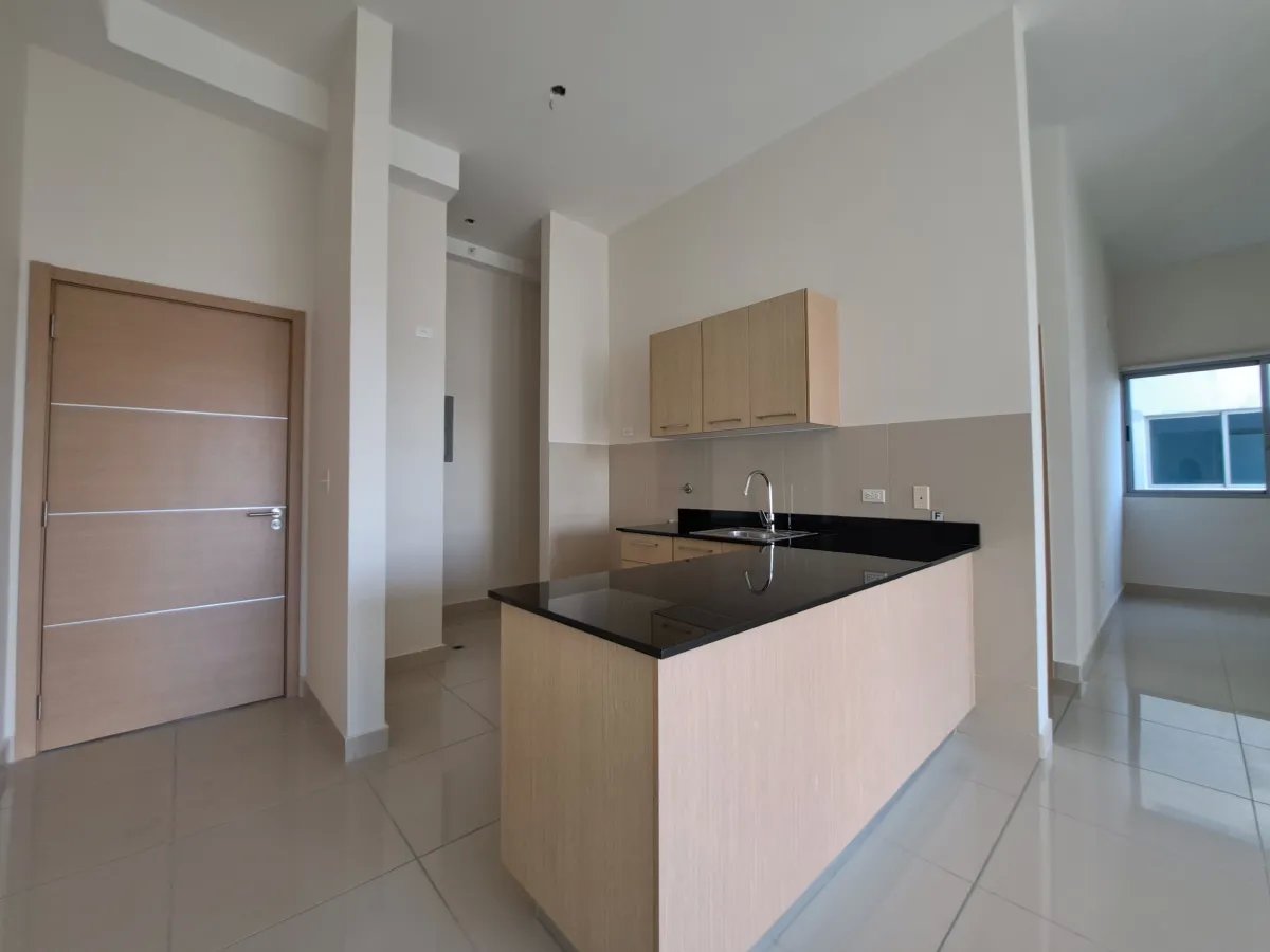 Venta de apartamento en Torres de Castilla, Panamá
