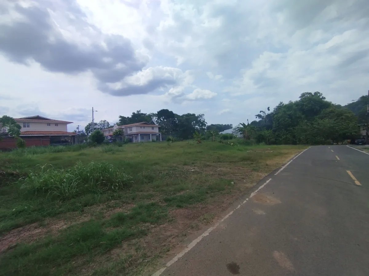 Se vende lote de terreno en Juan Díaz, Panamá