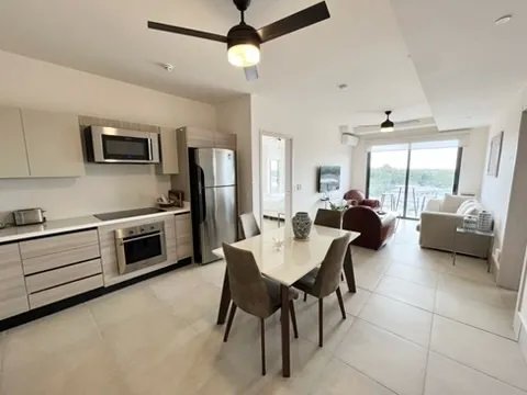 Alquiler de apartamento amoblado en Santa María, Panamá