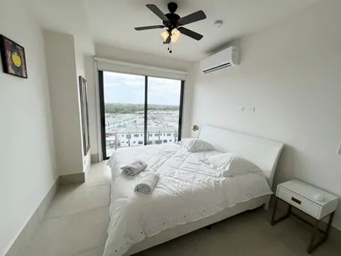 Alquiler de apartamento amoblado en Santa María, Panamá
