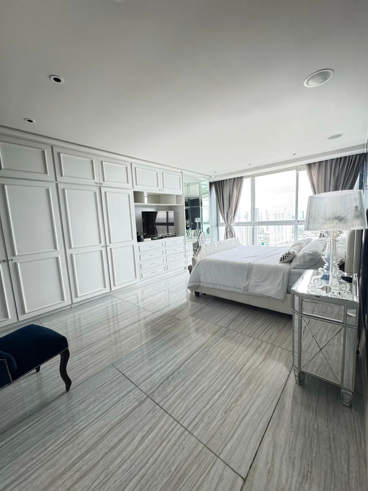 Apartment For Rent in Punta Pacifica