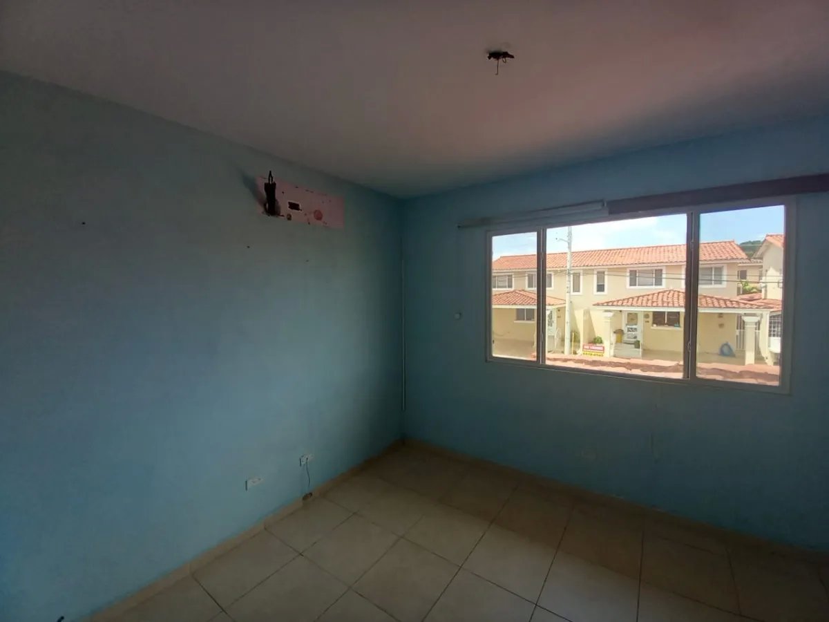 Venta de casa reposeída en Villas del Golf, Villa Lucre, Panamá