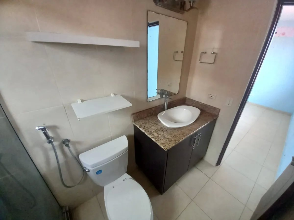 Venta de casa reposeída en Villas del Golf, Villa Lucre, Panamá