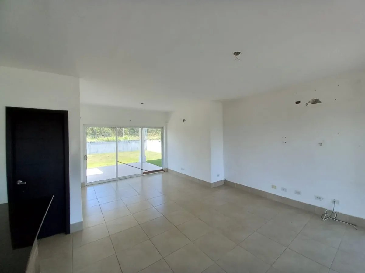 Venta de casa en Fontanela del Mar, San Carlos